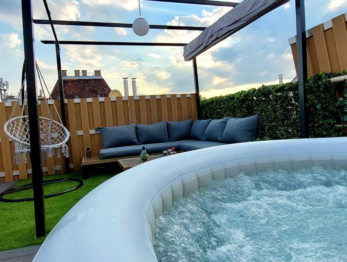 A+ Budapest Downtown Apartments ภายนอก รูปภาพ